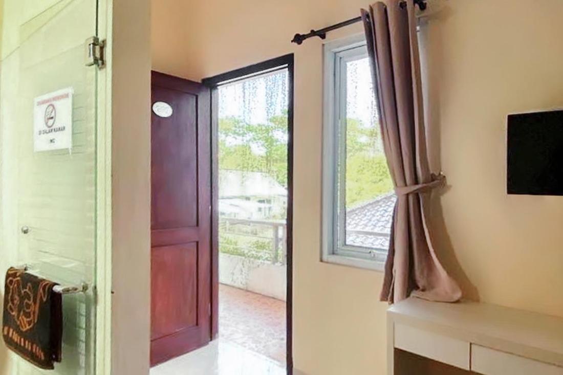 Fabel Homestay Palembang Exterior foto